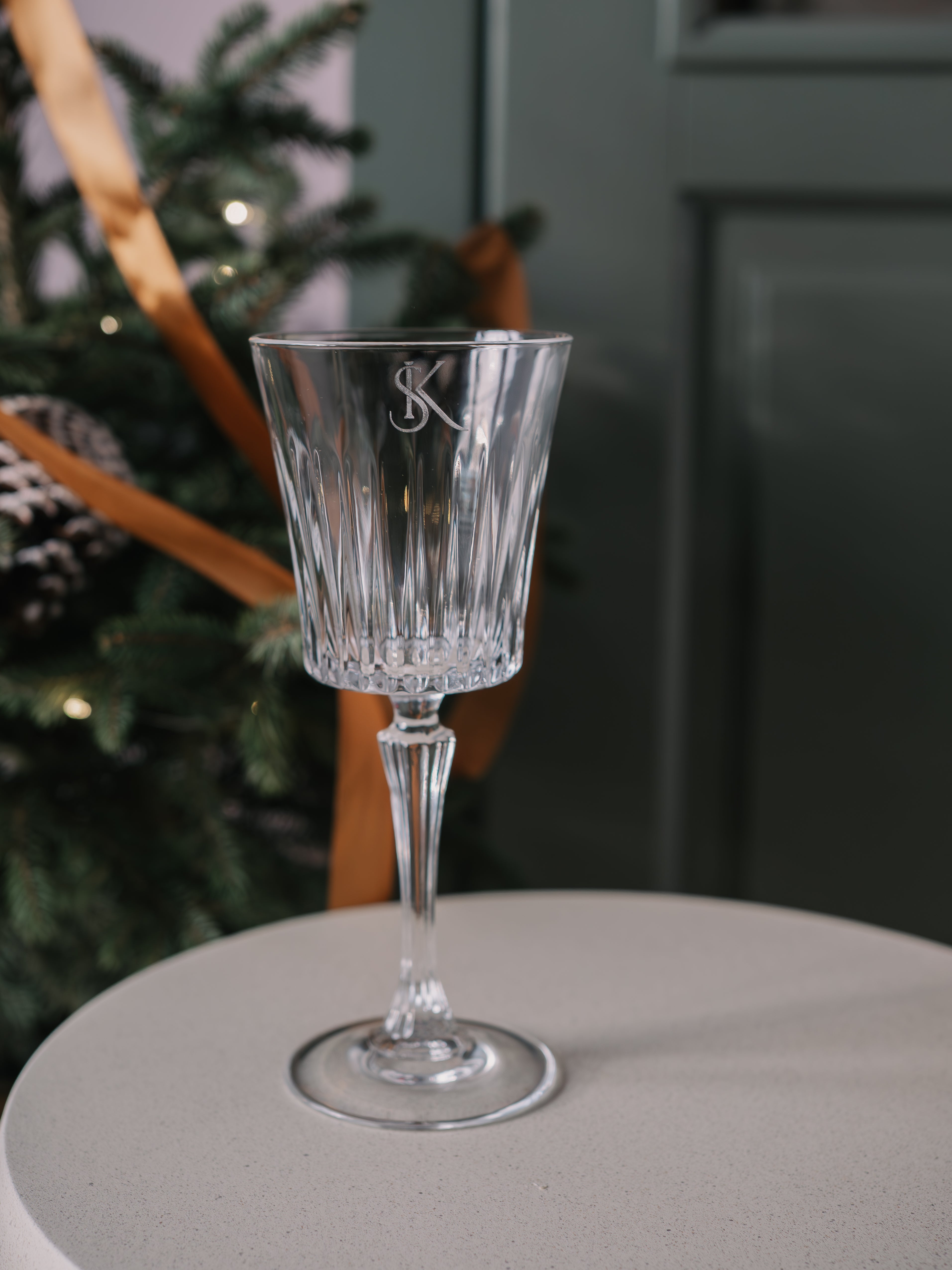 Kieliszki kryształowe Lakrima do wina z grawerem inicjałów 300 ml,2 szt