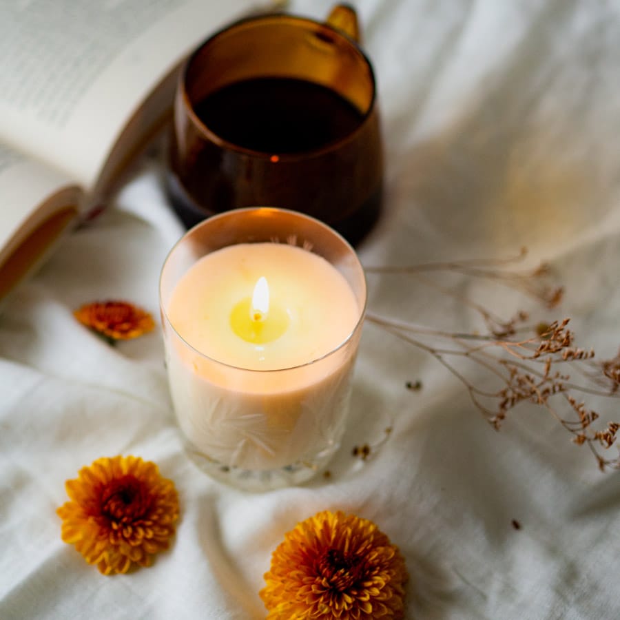 Crystal Scented Soy Candle with Wooden Lid and Engraving