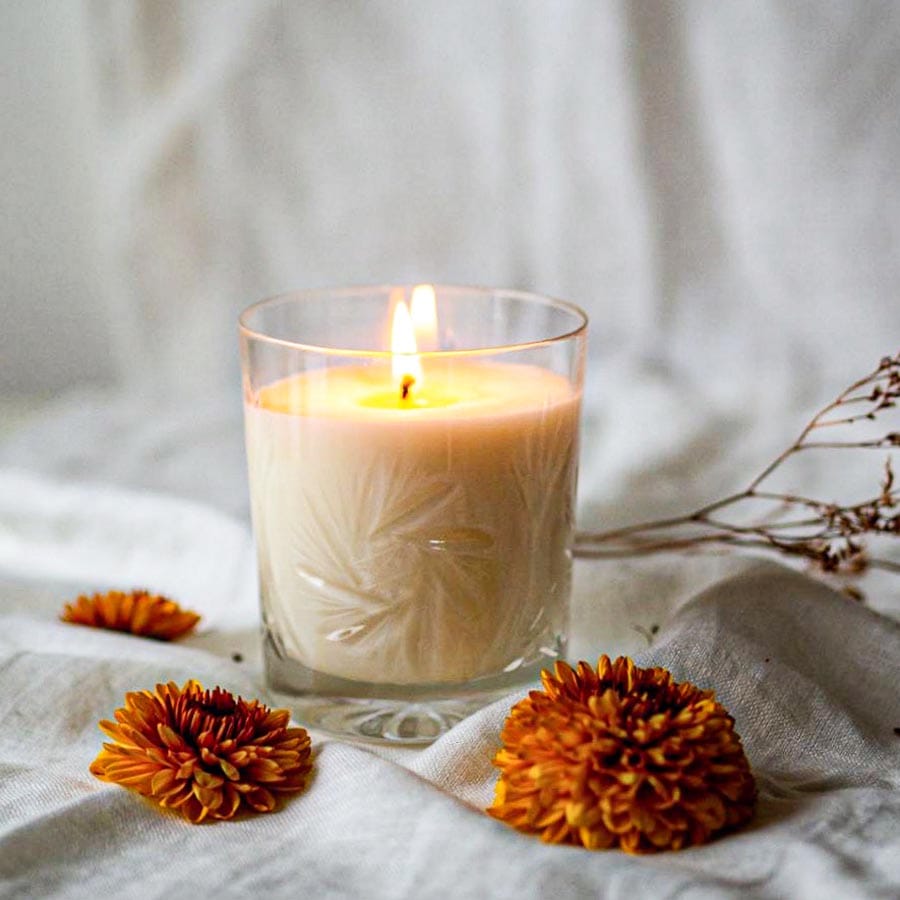 Crystal Scented Soy Candle with Wooden Lid and Engraving