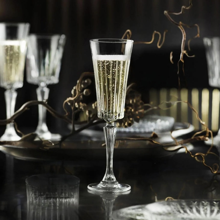 Zestaw Lakrima wino musujące z Winnicy Sandomierskiej + 2 kieliszki do prosecco z grawerem