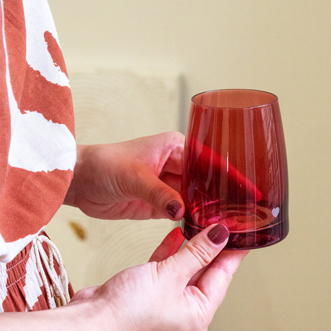 Vispera Kolorowa Szklanka do drinków Rosal z grawerem Serce , 1szt, 320ml
